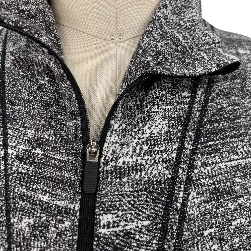 Lululemon Cypress Kiss 1/2 Zip Top Sweatshirt Rush Jacquard Black White‎ Size 10